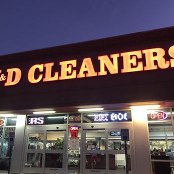 J&D Cleaners - The front of the building - Dry Cleaning Near Me - Harvey, Louisiana J&D Cleaners - The front of the building - Dry Cleaning Near Me - Harvey, Louisiana
