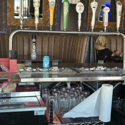 Bottoms Up Bar & Lounge - That efficient faster beer technology. It fills glasses from the bottom. MAGIC!