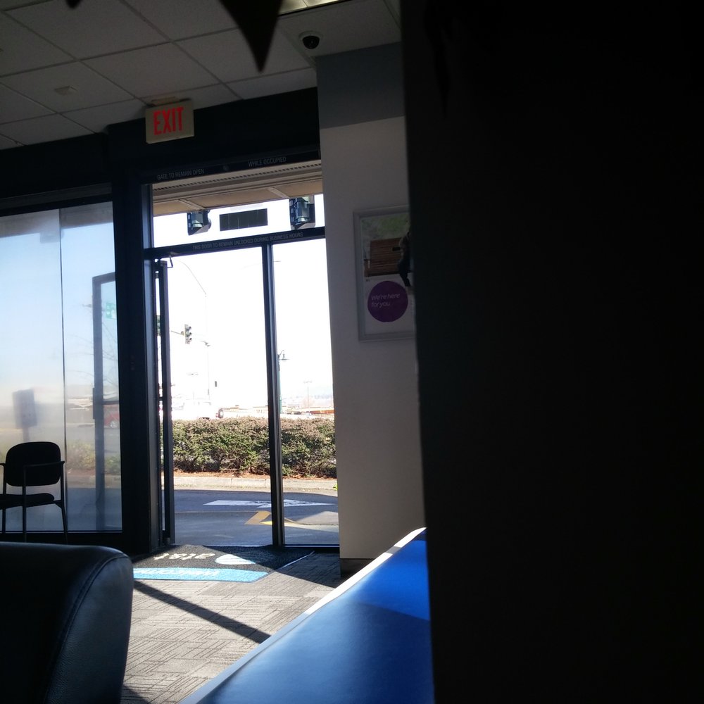 AT&T Store - Mobile Phones Near Me - Tukwila, Washington