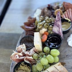 Miramonte Winery - Fabulous charcuterie board