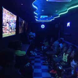 MVP Gaming Center - Full House Paradise