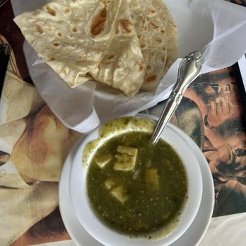 Casablanca Restaurant - Free tortillas and salsa. - Mexican Near Me - Venice, California Casablanca Restaurant - Free tortillas and salsa. - Mexican Near Me - Venice, California