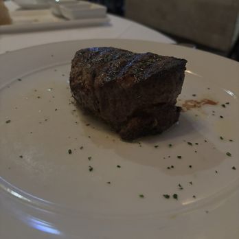 Eddie V's Prime Seafood - 10oz 10 oz Center Cut Filet Mignon - Steakhouses Near Me - Houston, Texas Eddie V's Prime Seafood - 10oz 10 oz Center Cut Filet Mignon - Steakhouses Near Me - Houston, Texas