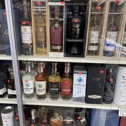 Royal Food & Liquors - Tequila