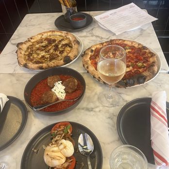 Gesto Artisan Pizzeria - Pizza Near Me - Delray Beach, Florida Gesto Artisan Pizzeria - Pizza Near Me - Delray Beach, Florida