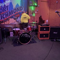 Bonks Bar - Show