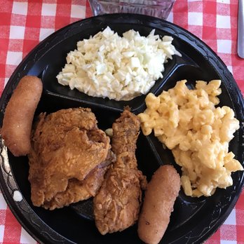 High Cotton BBQ - Fried chicken (requested all dark) with Mac and cheese and coke slaw. - Barbeque Near Me - Kitty Hawk, North Carolina