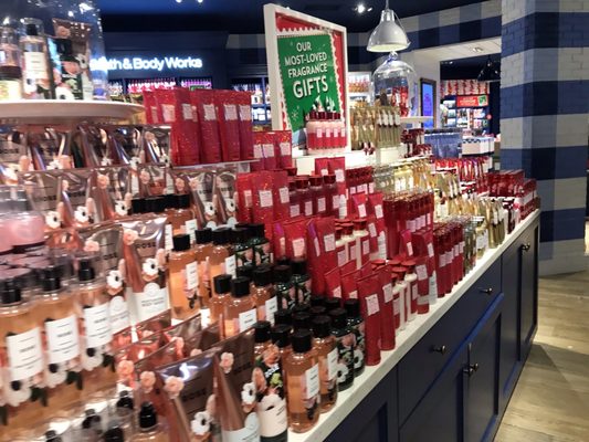 BATH & BODY WORKS - Updated September 2025 - 250 Woodbridge Center Dr