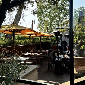 The Front Yard - Breakfast & Brunch Near Me - North Hollywood, California The Front Yard - Breakfast & Brunch Near Me - North Hollywood, California