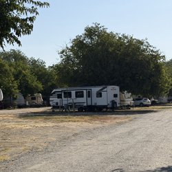 Campers Inn Rv Park - Inner road