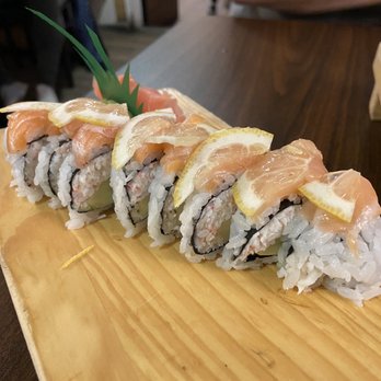 Yojimbo - 49ers Roll - Sushi Bars Near Me - Alameda, California