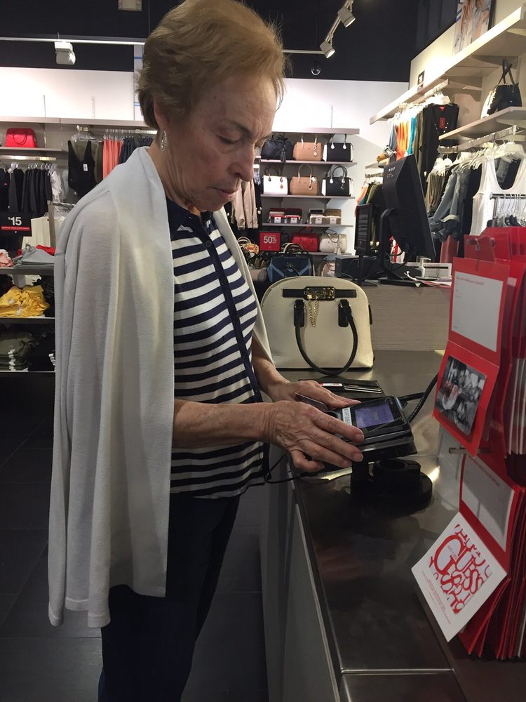 GUESS FACTORY OUTLET Updated October 2024 21 Reviews 101 Nut Tree