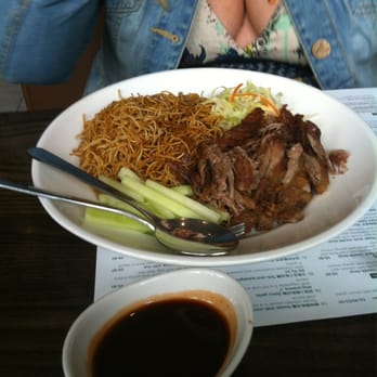 Noodle Street - Crispy duck with noodles - Chinese Near Me - London, XGL