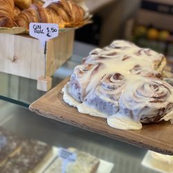 Melaleuca - freshly baked cinnamon rolls