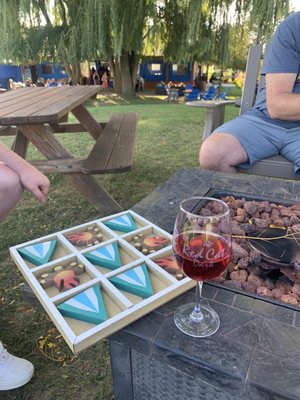 Hazlitt 1852 Vineyards by null