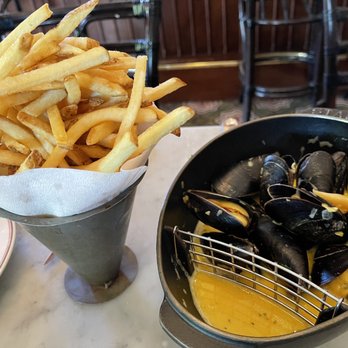 Bouchon - Muscles $28.75 - French Near Me - Yountville, California Bouchon - Muscles $28.75 - French Near Me - Yountville, California