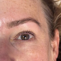 Royal Beauty Salon - Eyebrow threading tinting, eyelash lift and tint