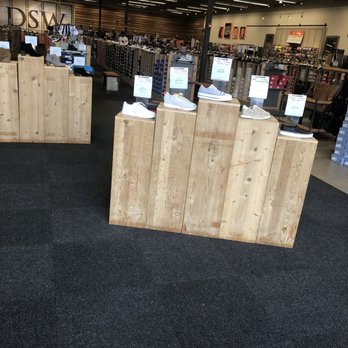 DSW Designer Shoe Warehouse - Shoe Stores Near Me - Fresno, California DSW Designer Shoe Warehouse - Shoe Stores Near Me - Fresno, California