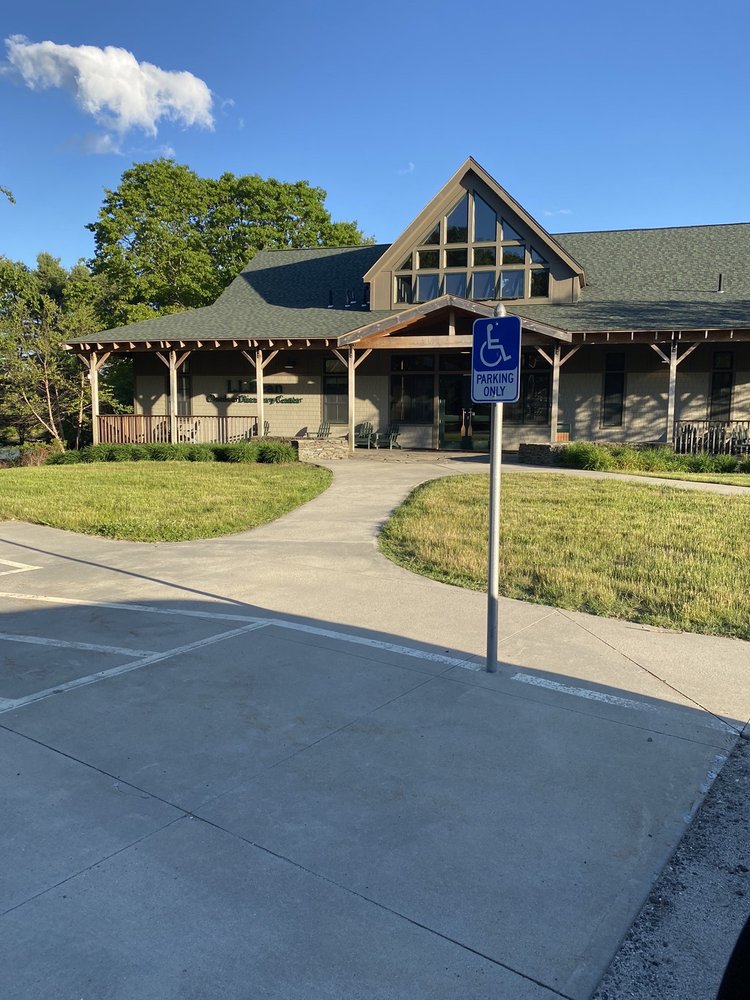 L.L. Bean Flying Point Paddling Center, Freeport Roadtrippers