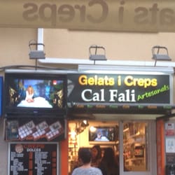 Gelats y Creps Cal Fali