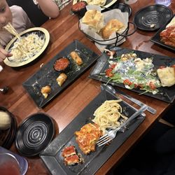 Little Italy Italian Bistro - Mozzarella sticks, Italian charcuterie, kids fettuccine Alfredo, tour of Italy