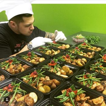 JetPack Nutrition - a chef preparing a meal - Food Delivery Services Near Me - Jacksonville, Florida JetPack Nutrition - a chef preparing a meal - Food Delivery Services Near Me - Jacksonville, Florida