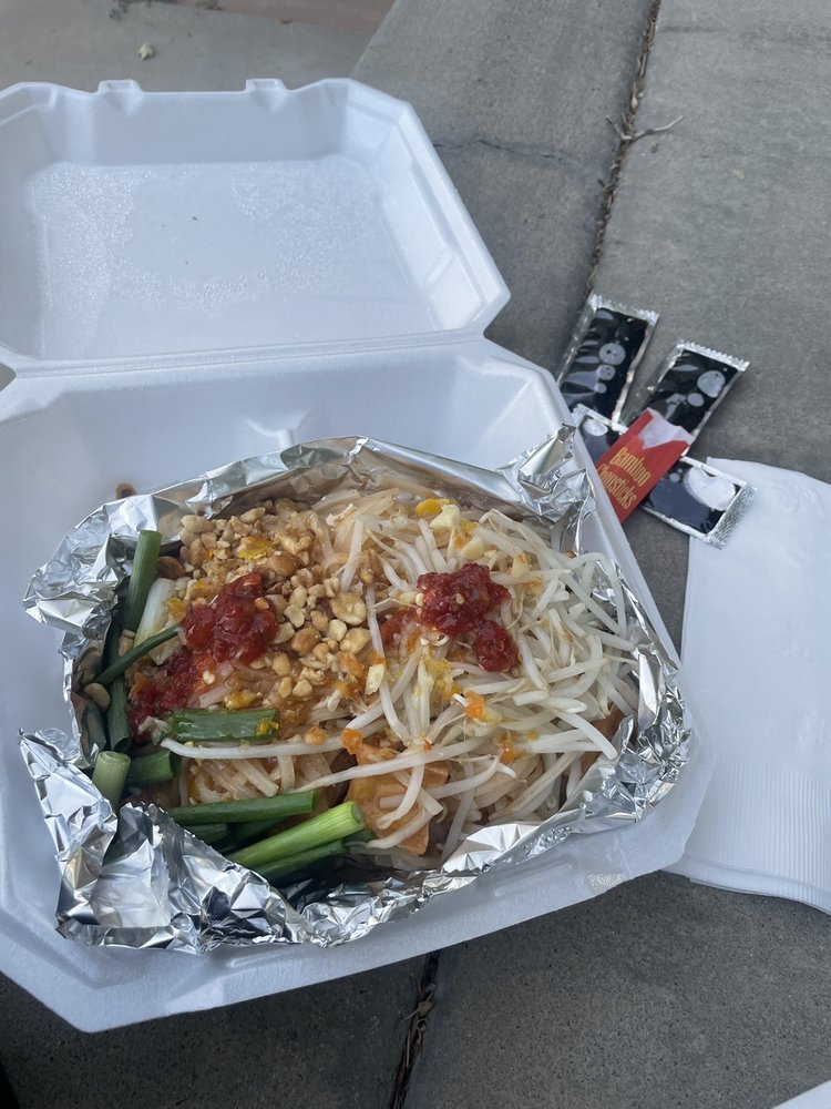 PAT THAI FOOD Updated October 2024 16 Photos 850 E Main St