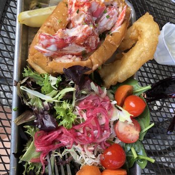 Slapfish - Lobster roll with gorgeous side salad - Seafood Near Me - Hilton Head Island, South Carolina Slapfish - Lobster roll with gorgeous side salad - Seafood Near Me - Hilton Head Island, South Carolina
