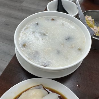 Dim Sum House - Preserved egg and pork congee - Dim Sum Near Me - Los Angeles, California Dim Sum House - Preserved egg and pork congee - Dim Sum Near Me - Los Angeles, California