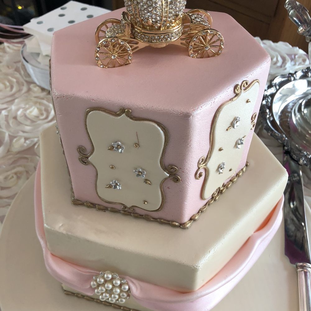 Creative Cakes - Close up of Creative Cakes - Bakeries Near Me - Anaheim, California Creative Cakes - Close up of Creative Cakes - Bakeries Near Me - Anaheim, California