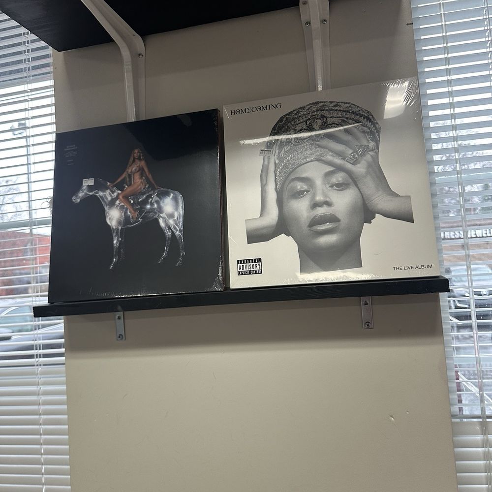 Hippo Records - Vinyl Records Near Me - Greensboro, North Carolina