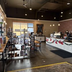 Terre Coffee & Bakery - Inside
