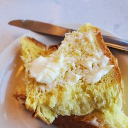 Golden Reef Diner - Warm challah bread