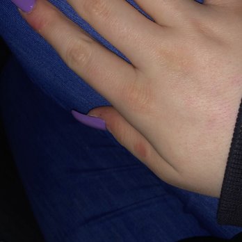 Lynn Nails - Nail Salons Near Me - Sioux City, Iowa