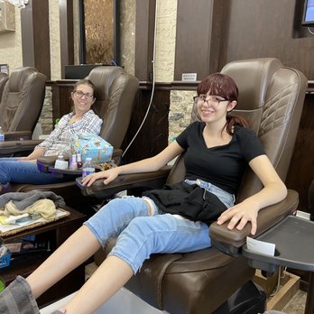 Palace Nail Lounge Gilbert - Nail Salons Near Me - Mesa, Arizona