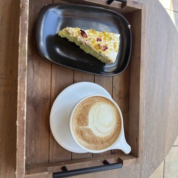 Qamaria Coffee - Pistachio Latte and Pistachio Cake - Coffee & Tea Near Me - Commerce Township, Michigan