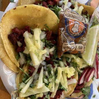 Mi Tradición - 5 piece pastor tacos - Bakeries Near Me - Austin, Texas