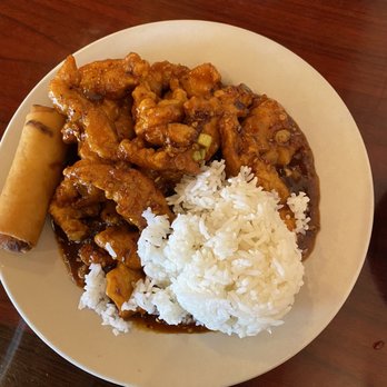 Bien Hoa - Orange Chicken lunch special - Chinese Near Me - Hutto, Texas