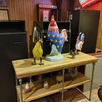Toby's Lounge - Great fried chicken, but not these guys. - Beer, Wine & Spirits Near Me - Meckling, South Dakota