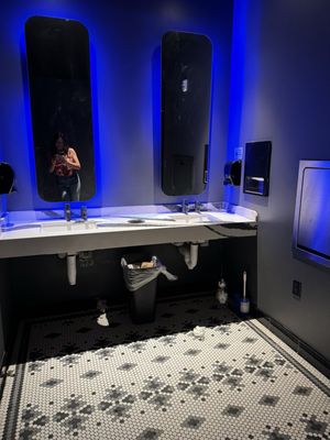 LET IT FLY - WEST - Updated February 2026 - 34 Photos & 29 Reviews