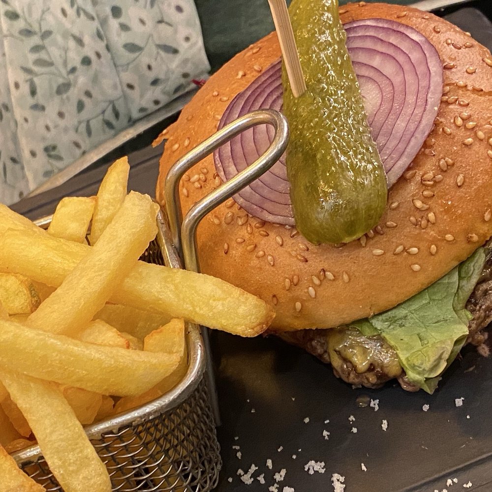 Le P'tit Bistro - Brasseries Near Me - Paris, 75