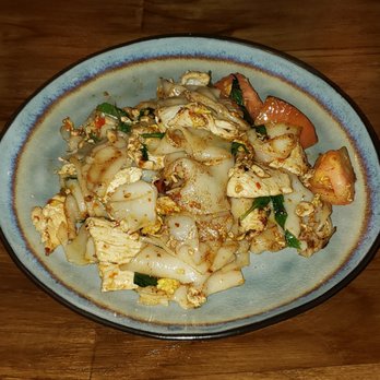 Temsib Eatery & Bar - Pad Kee Mao - Thai Near Me - Bellevue, Washington Temsib Eatery & Bar - Pad Kee Mao - Thai Near Me - Bellevue, Washington