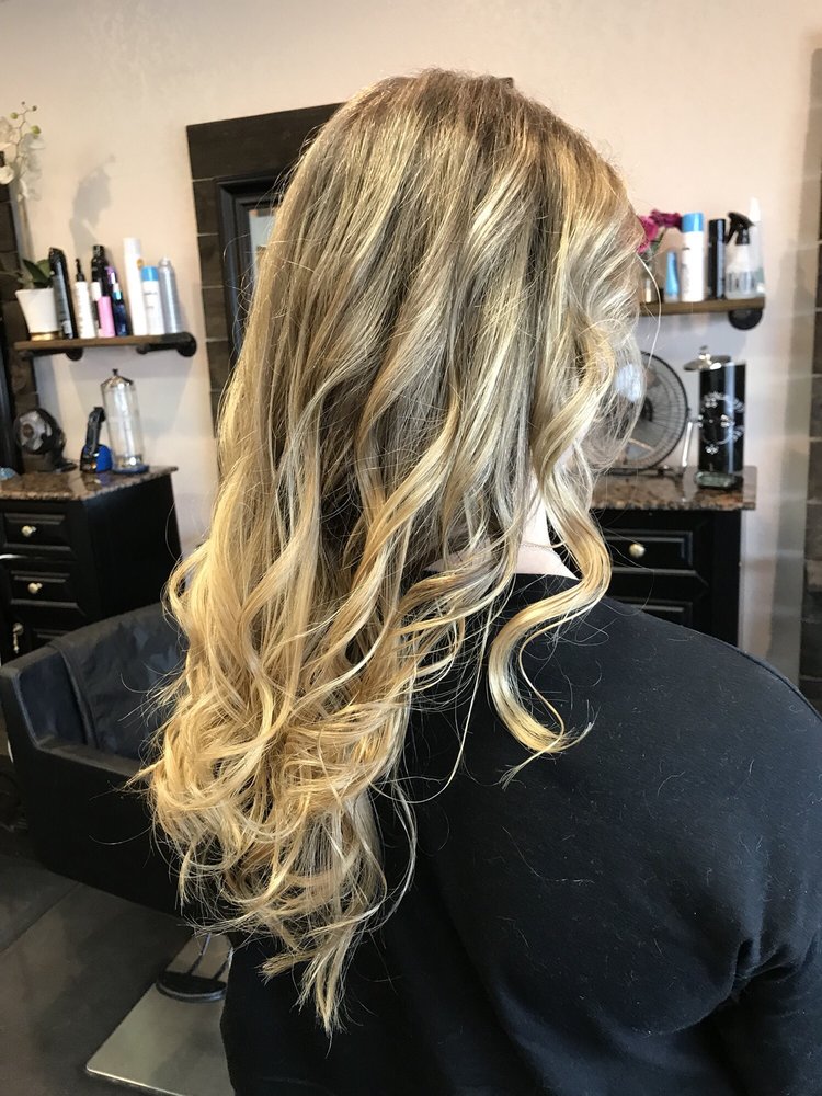 Fifth Street Salon Image