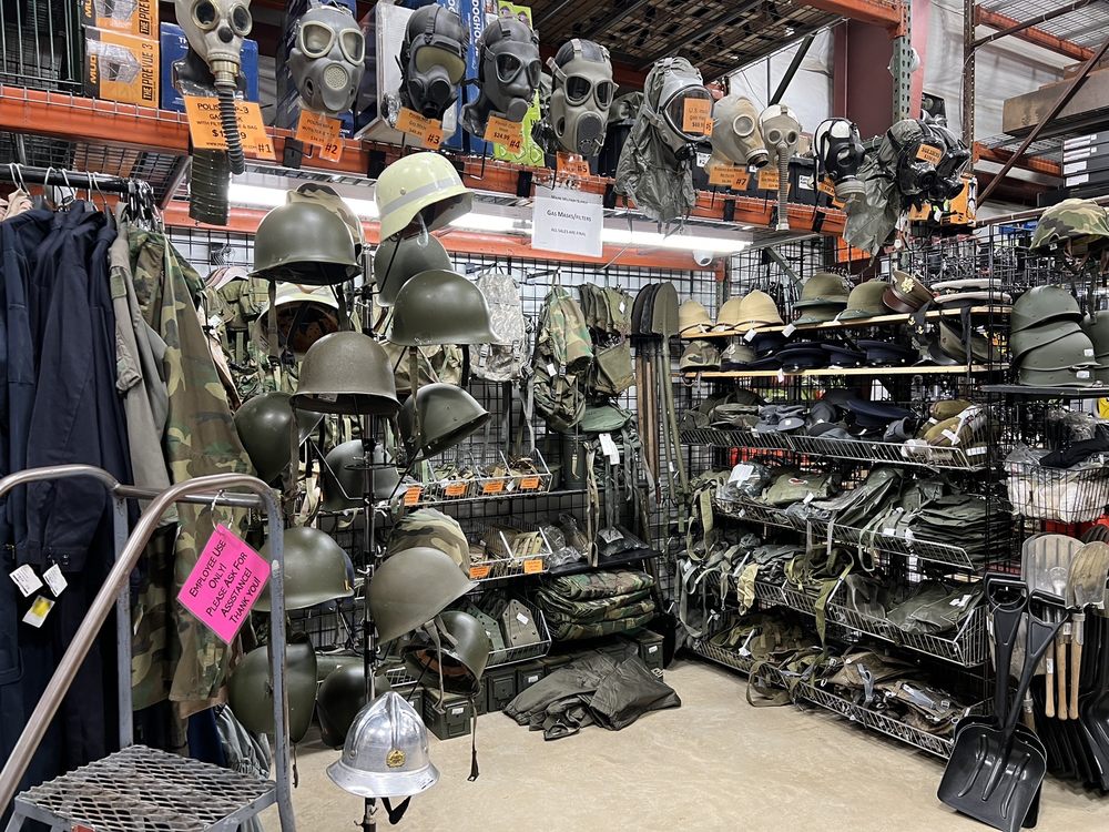 MAINE MILITARY SUPPLY Updated September 2024 17 Photos & 14 Reviews 179 Main Rd, Holden