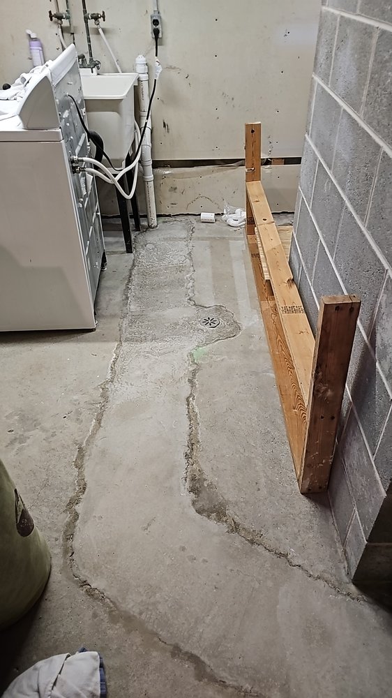 Slide of Universal Plumbing and Sewer