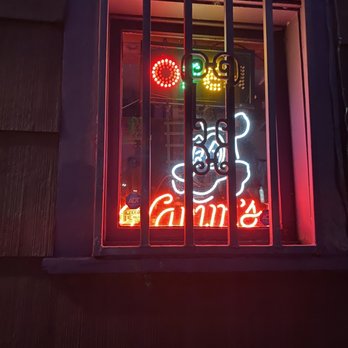 Falls View Tavern - a neon sign in a window - Pubs Near Me - Oregon City, Oregon Falls View Tavern - a neon sign in a window - Pubs Near Me - Oregon City, Oregon