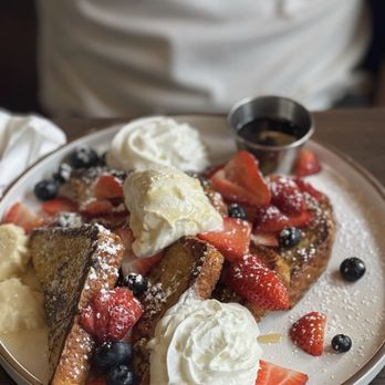 Red Maple - Cafes Near Me - Los Angeles, California Red Maple - Cafes Near Me - Los Angeles, California