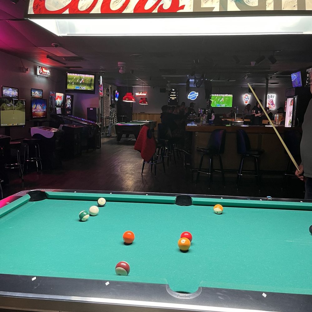 Maple Avenue Pub - Rackem. - Pubs Near Me - Lisle, Illinois