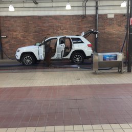 There were about 7 or 8 staff working hard on the interior cleaning. Took less than 5 minutes or so!