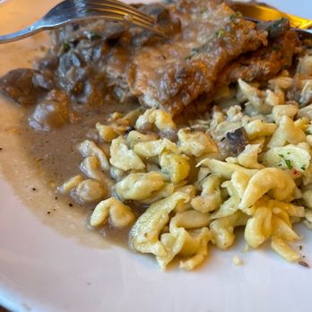 Speisekammer - What was once gravy is now sauce without flavor that turns the crispy cutlet into pork covered in mush. Dogs will love it. - German Near Me - Alameda, California